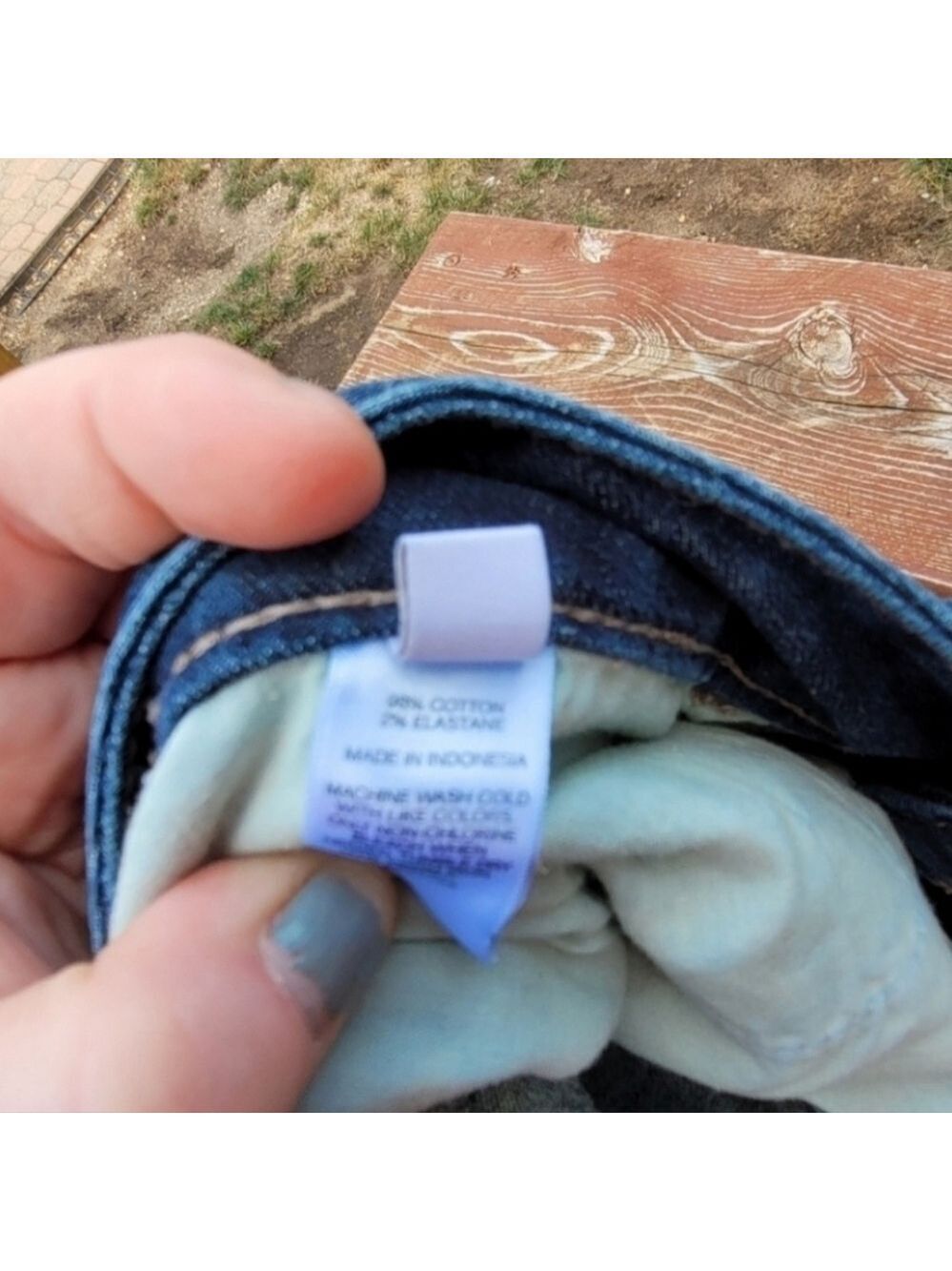 Express Jean Shorts. - Picture 4 of 4